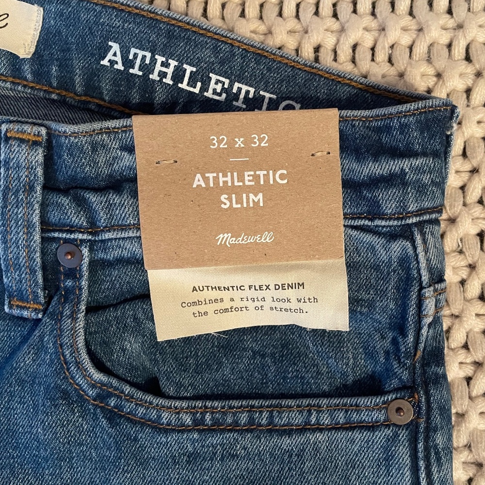 NWT Men’s Madewell Athletic Slim Jeans in Freemont Wash